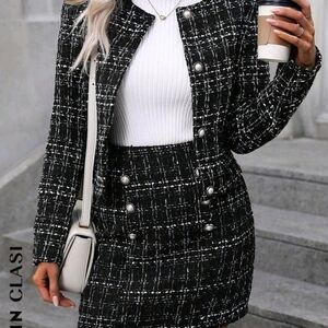 Classy skirt Suit w/ Brooch